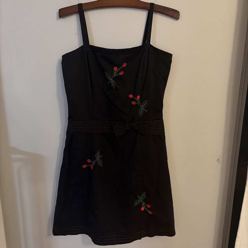 Nikki Valenti Spaghetti Strap Black‎ Aline Dress Size 8